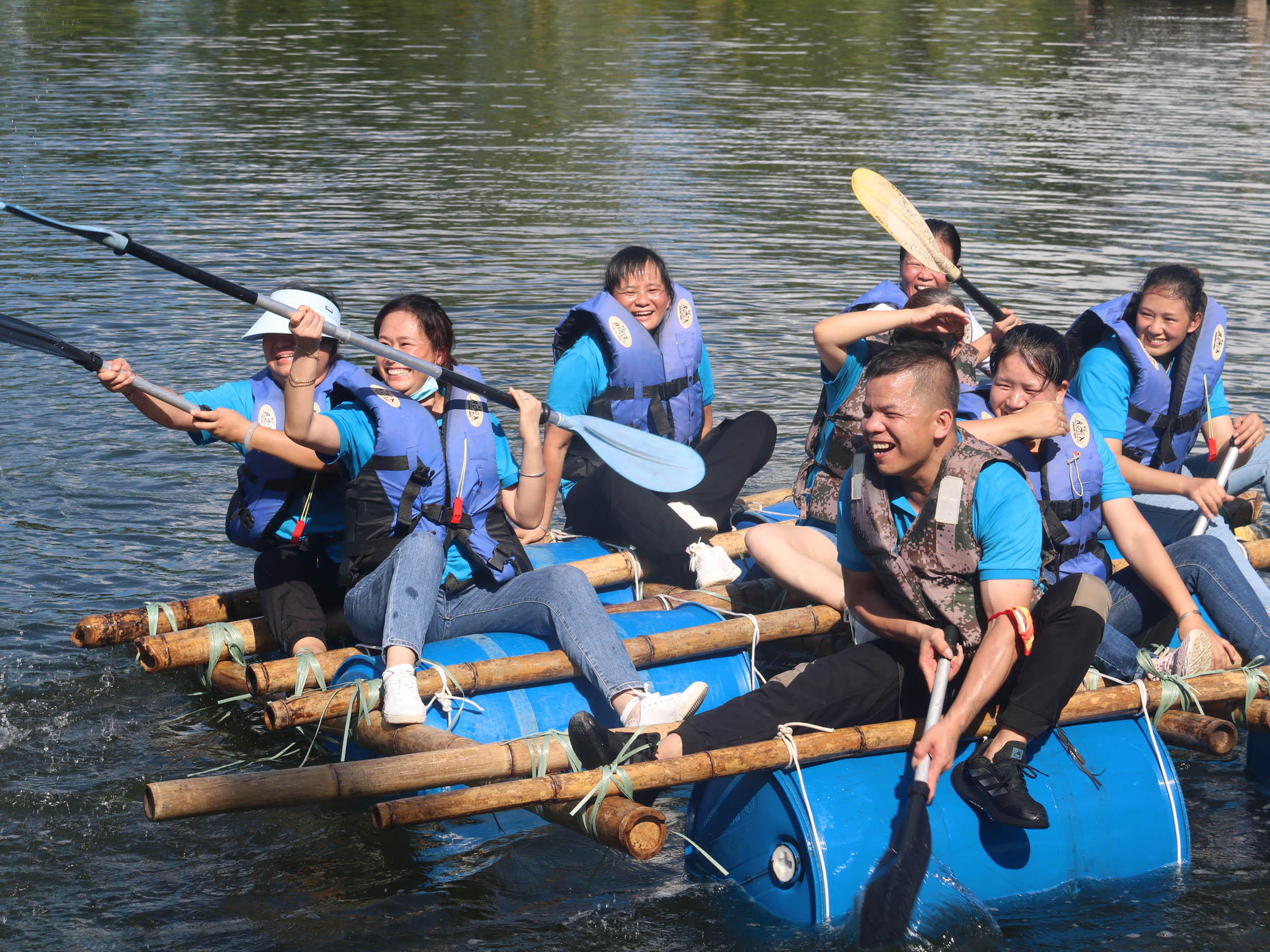 Staff Dapeng group building activities2